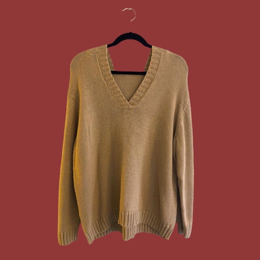 Vintage knit sweater with hood.